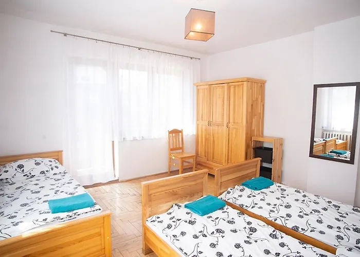 Romana דירה שצ'צ'ירק